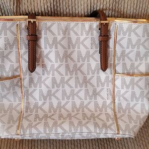 MK purse